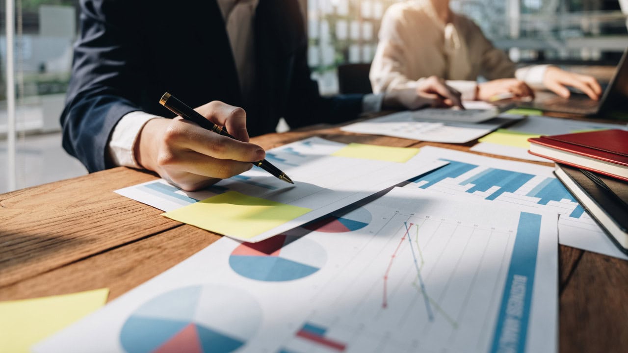 Financial Advisory Platform with 40% Faster Performance
